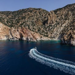Transfert en bateau d'une heure Faros - Port de Paros (Parikia) | Bimoteur RIBCO de 37 pieds