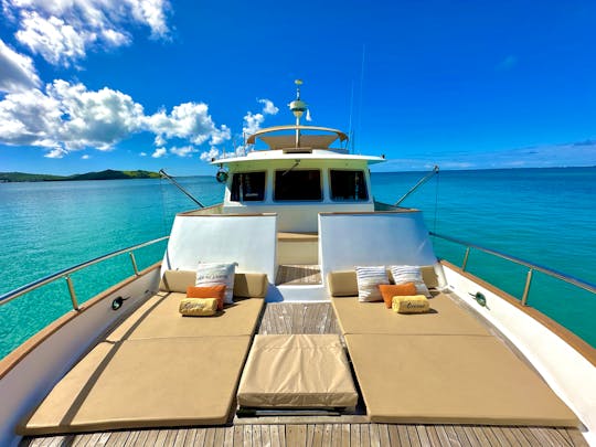 Spacious 55ft Motor Yacht perfect to discover Anguilla with your family 
