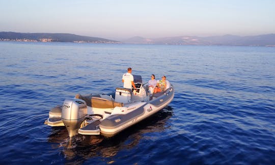 Split: aluguel de barco particular para passeios e excursões