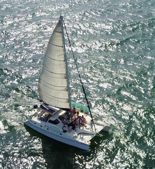 40' Catamaran - Sail away