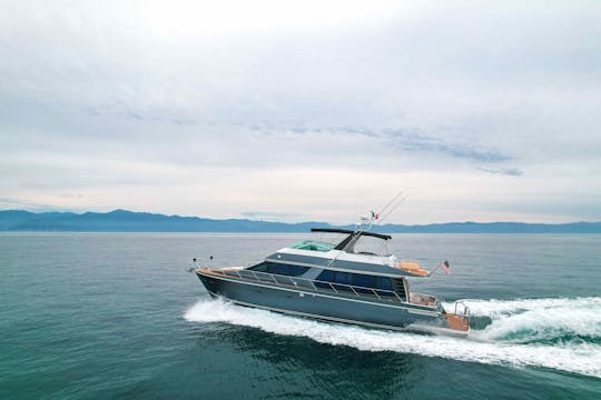Spacious Carver 60 with Chef, Two Paddle Boards, Snorkeling and Inflatables