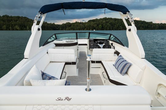 27' 2024 Sea Ray SDX Boat Rental in Hampton Bays or Sag Harbor, NY