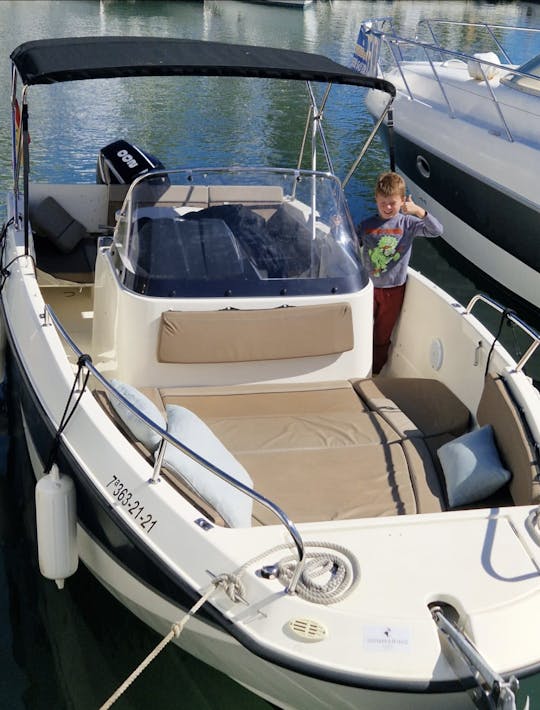 Aluguel de lancha Skippered Quiksilver 755 em Estepona, Espanha