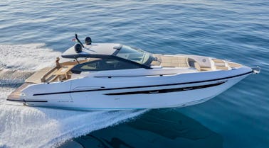 45ft Le Mans Motor Yacht Rental in Eivissa, Illes Balears
