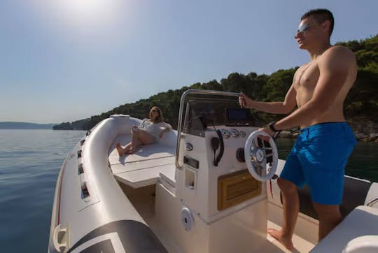 Com ou sem Skipper - O melhor guia para aventuras de Skipper Portugal.