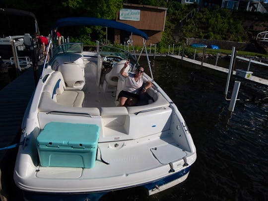 Experience Lake Life onboard a 26'Chaparral!