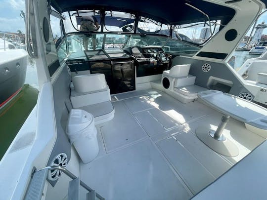 Sea Ray 400 Exclusive Yacht