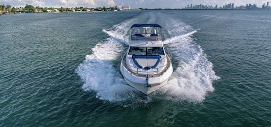 LINDO AZIMUT PARA A MELHOR EXPERIÊNCIA EM MIAMI