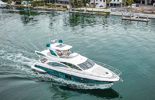 Exquisite Yacht - 60ft Azimut for Charter in Florida