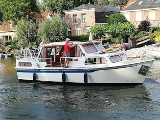 Palan C 950 (Kloek) idéal pour les croisières en famille sur les canaux hollandais