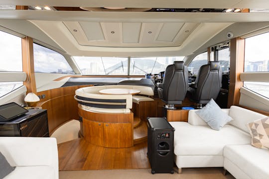 Yacht à moteur Princess S72 Fly - Modèle 2016