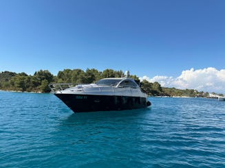 MOTOR YACHT MIRAKUL 40  BLACK