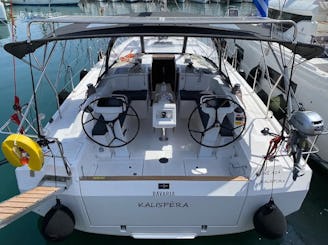 Bavaria C42 – Perfect Balance of Performance & Comfort