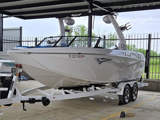 NOVÍSSIMO Wakeboat de luxo Tigè Z3 2024