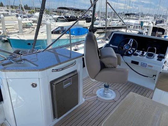 Yacht de luxe Sea Ray Fly 400 à Newport Beach