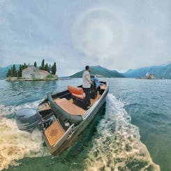 Tour privado em Black Pearl Perast/Nossa Senhora das Rochas, Caverna Azul e Lagoas