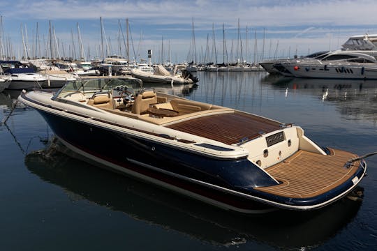 Chris Craft Corsair 25 Powerboat for 8 people