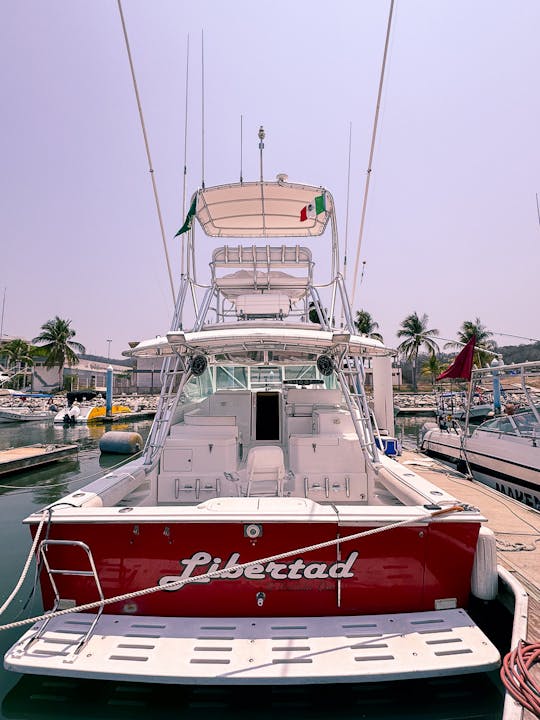 Cabo 35 Express com Tower Yacht/Fishing Charter