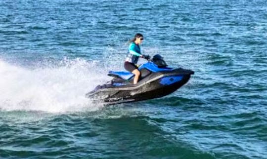 Two Jet Skis for the price of One!!! (800$/Day We Deliver)