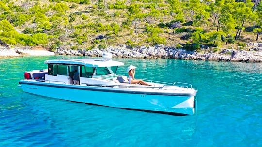 Axopar37C -  luxury speedboat - Split Brac Hvar - day and week charter