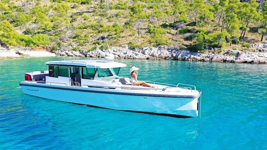 Axopar37C -  luxury speedboat - Split Brac Hvar - day and week charter