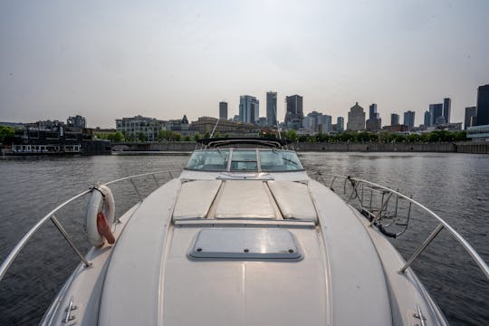 Enjoy Montreal in the NEW Regal 42' - 42FT!! UP TO 15 PEOPLE