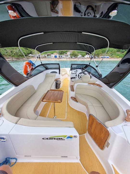 26-foot Coral Motor Yacht rental in Búzios, Rio de Janeiro, Brazil