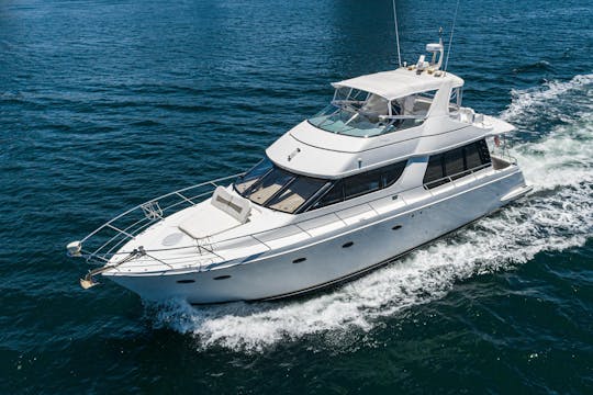 Iate luxuoso de 60 pés e 2 andares