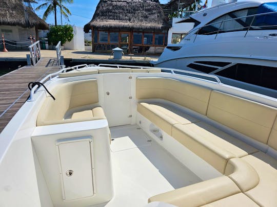 Unforgettable Vacations Aboard A 38-foot Sports Boat