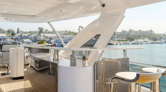87' Azimut Flybridge Yacht in Newport Beach, California