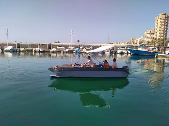 Sea Ray Bowrider de 16 pés - Barco Sin Licencia/SEM NECESSIDADE DE LICENÇA 