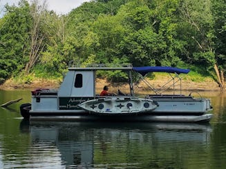 Ky River Cruise on a 30' Double Deck Pontoon for 6 Passengers with Privy & Shade
