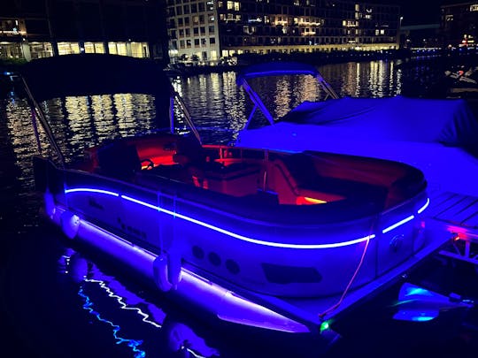Luxury Pontoon Boat Ride Along the Milwaukee River