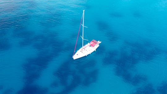 Sailing Yacht Charter Beneteau Cyclades 50.5 In Greece