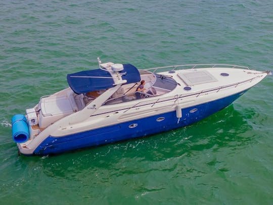 PROFITEZ D'UN YACHT SUNSEEKER DE 53 PIEDS à MIAMI !