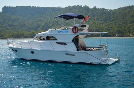 Antalya: alquiler de yate privado con capitán/comida incluida