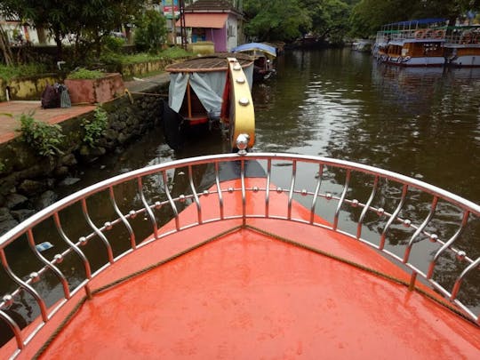 Shikara Cruise in Alappuzha