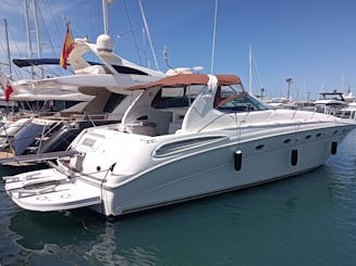 Enjoy Mallorca from the sea with 50ft Sea Ray Motor Yacht