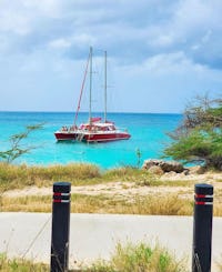 Experiência de vela de catamarã de 50 pés em Aruba. BAR ABERTO E CHURRASQUEIRA INCLUÍDOS!!