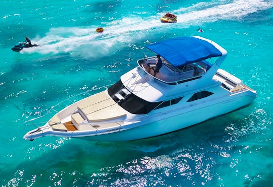 Deluxe Yacht 48ft Sea Ray with FlyBridge in Cancun