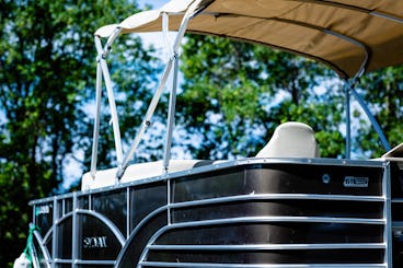 9 person, 21ft Sylvan Pontoon Boat- BLACK