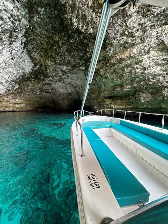 Location de bateaux à moteur Open de 24 pieds à Malte