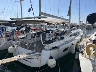 54' Jeanneau Luxury Cruising in the Greek Islands