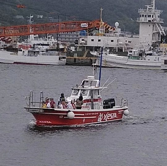 In shore Fishing in quiet ocean of Izu. Bring your fresh caught and dine here!!