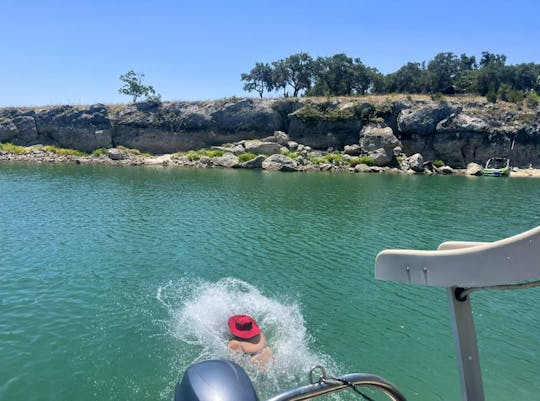 Avalon Funship de dois andares de 25 pés com escorregador Canyon Lake