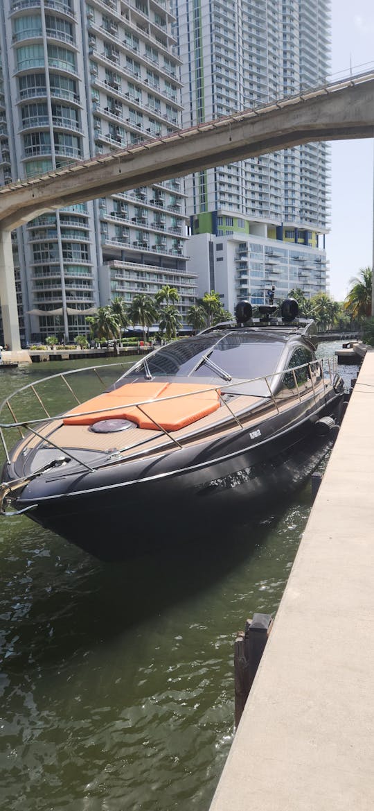 The Best Boat For You And Your Friends NERO