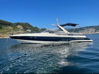 ALUGUEL DE IATES SUNSEEKER, TUDO INCLUÍDO NO PREÇO: combustível, capitão, bebidas