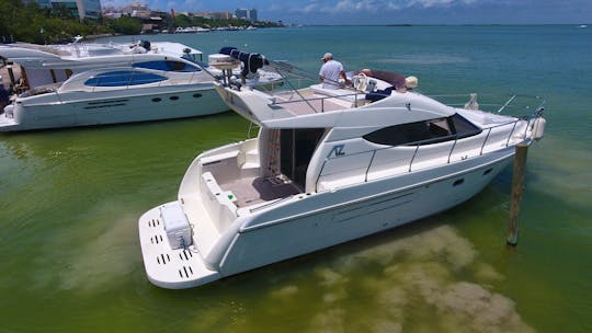 40' Azimut  Yacht GMB40AZFB in Cancún Economic and comfortable