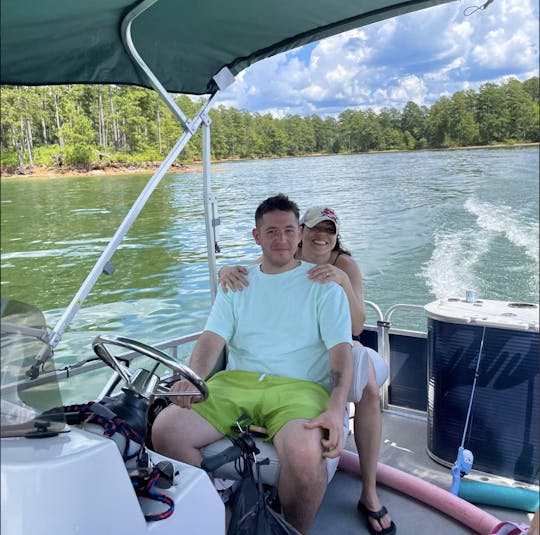 Qwest Pontoon | The Perfect Day on Lake Allatoona