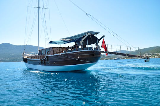 Daily Cruise Gulet For Families & Groups (25 Guests) In Bodrum 